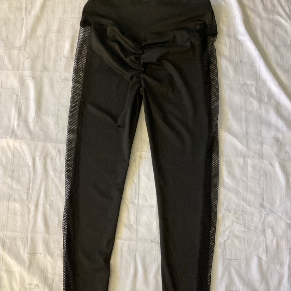 BUTT LIFTING Mesh Side Leggings